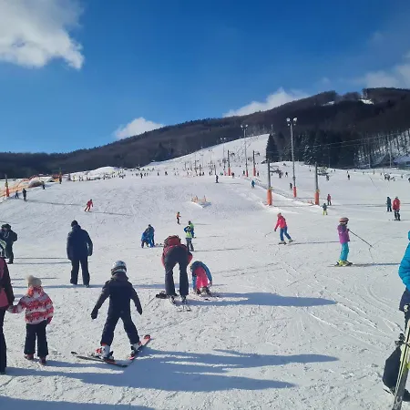 Snowland דירה Valča
