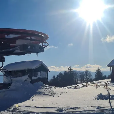 Snowland Apartment *